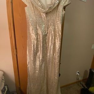 Sparkly Elegant Mermaid Champagne Cap-Sleeve Long Bridesmaid Dresses. NEVER WORN